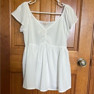 Magnolia Boutique white Empire top! White blouse size small